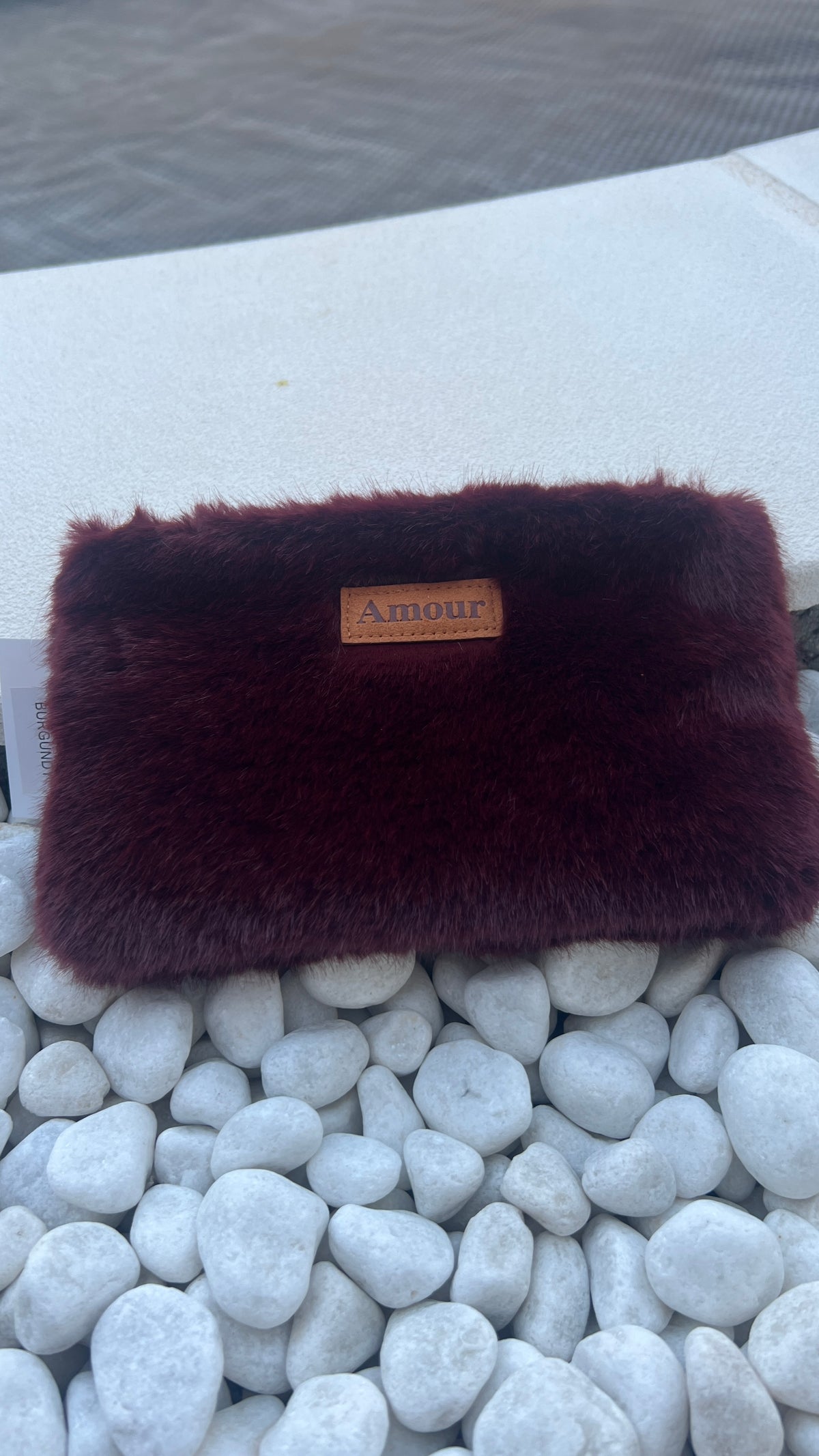 TROUSSE BORDEAUX FOURRURE "AMOUR"
