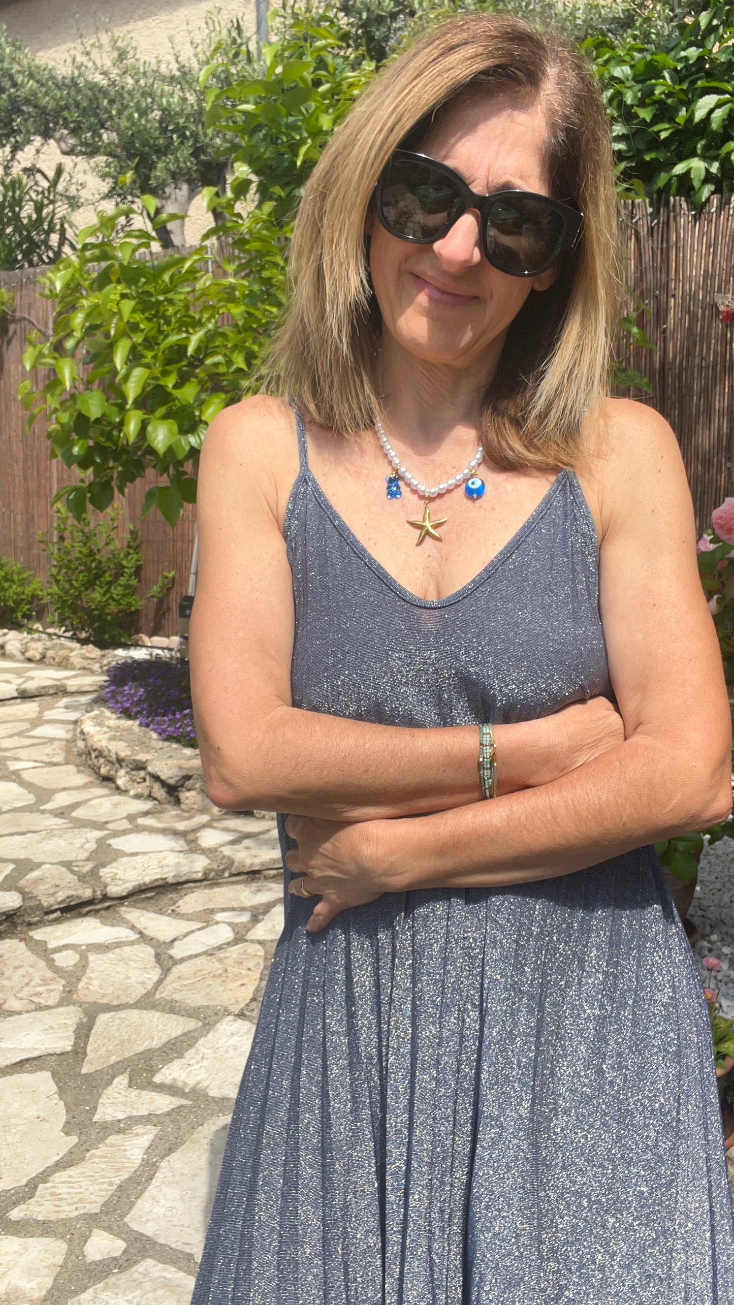 ROBE BLEUE A PAILLETTES PLISSEE "LUMINEUSE"