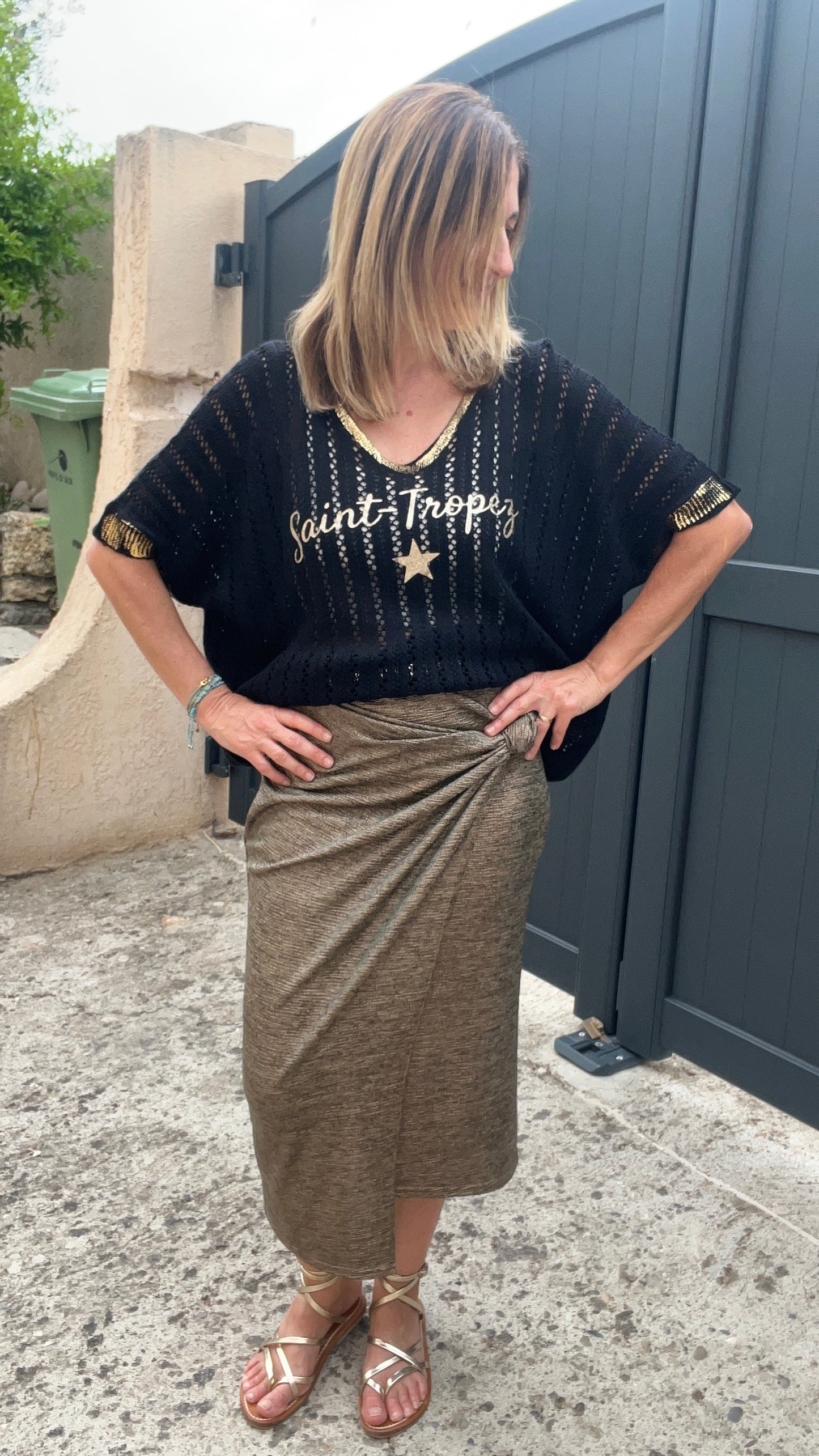 PULL/TUNIQUE NOIR AU CROCHET SAINT-TROPEZ