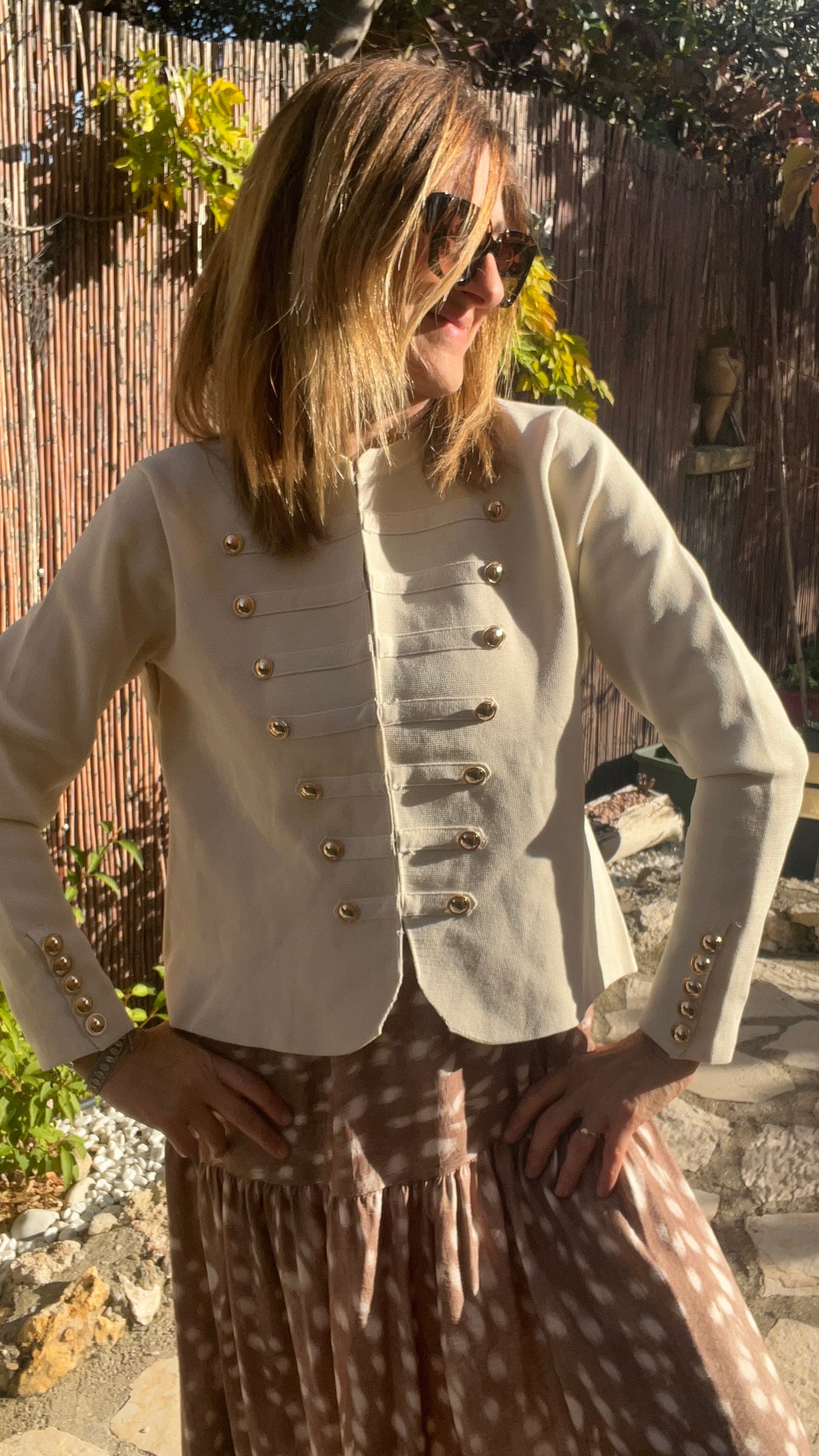 VESTE CRÈME BOUTONS BRANDEBOURG