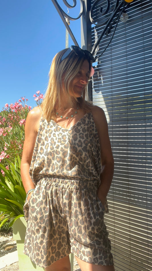 SHORT LEOPARD