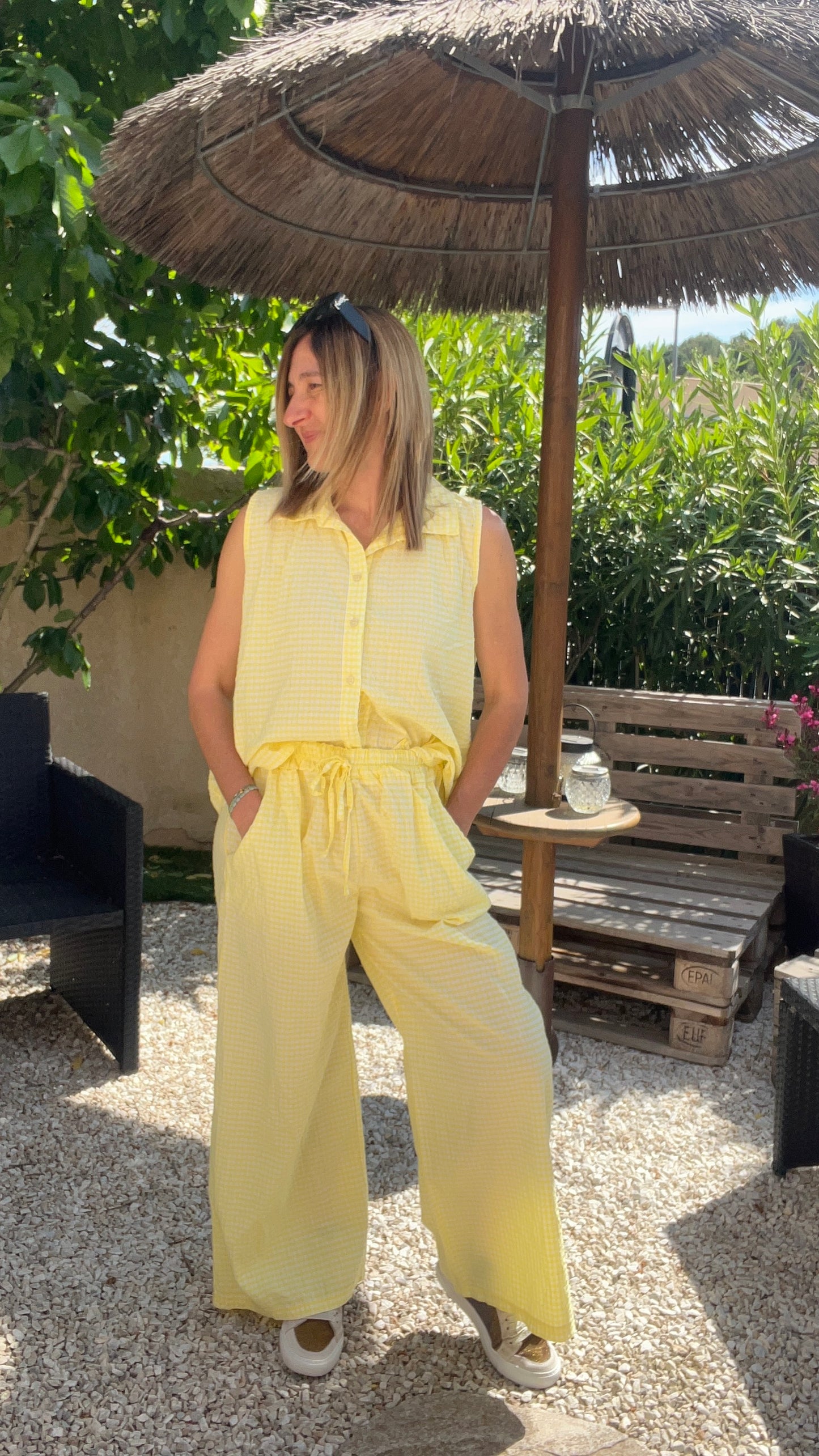 CHEMISIER SANS MANCHES VICHY JAUNE