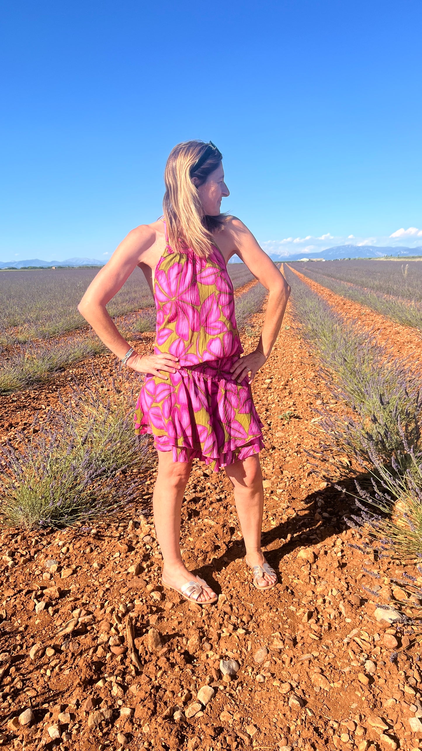 ROBE DOS NU ROSE FUCHSIA/VERT PISTACHE