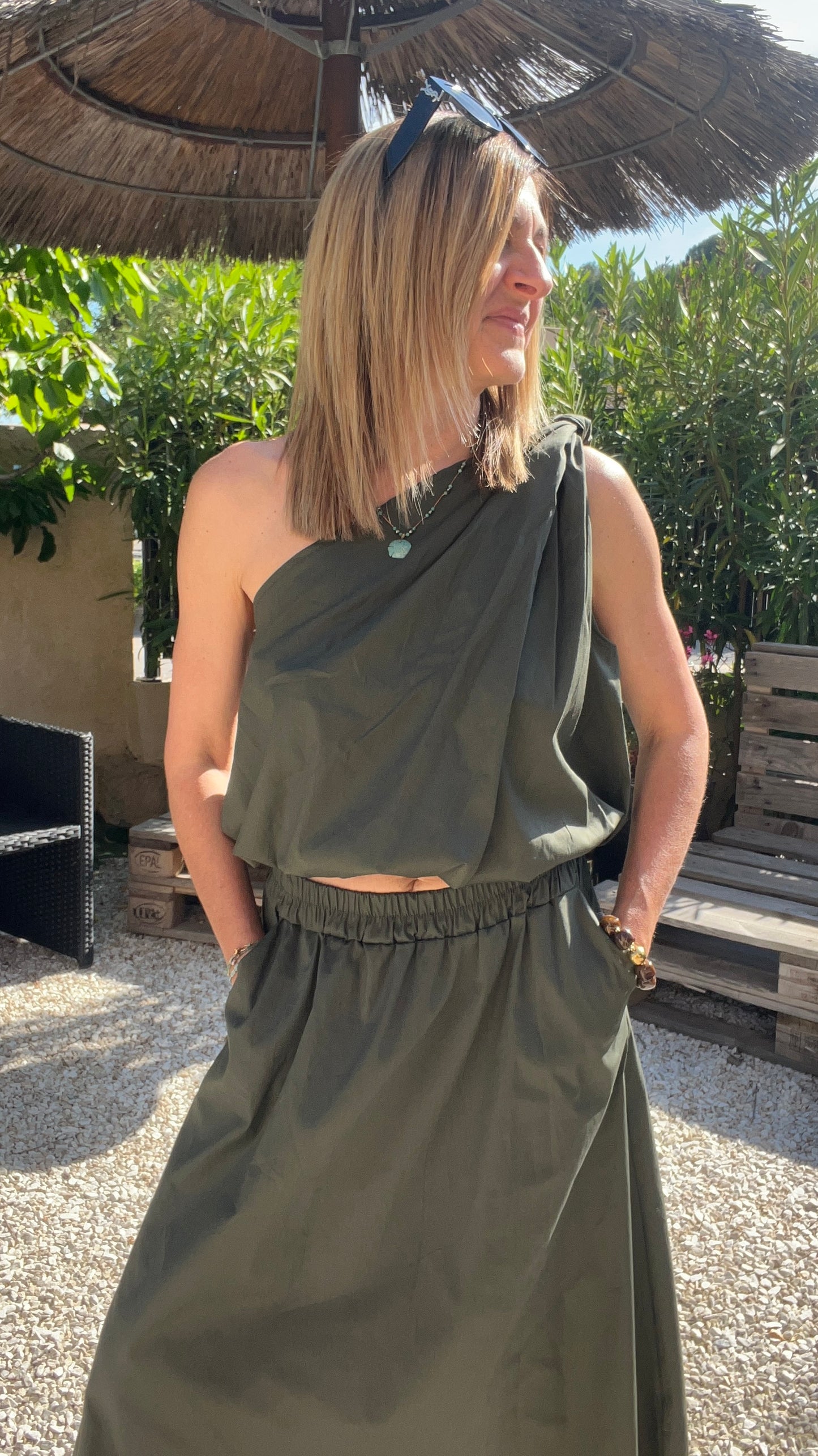 ENSEMBLE  KAKI JUPE/TOP DOS NU EN POPELINE