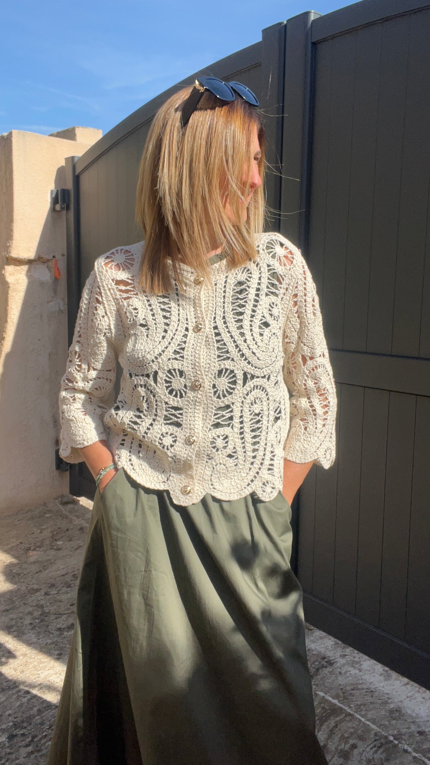 GILET BEIGE AU CROCHET MANCHES 3/4