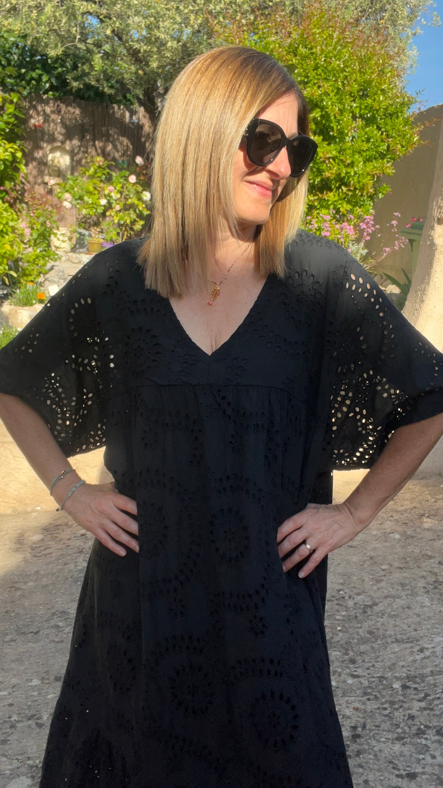 ROBE LONGUE NOIRE BRODERIE ANGLAISE