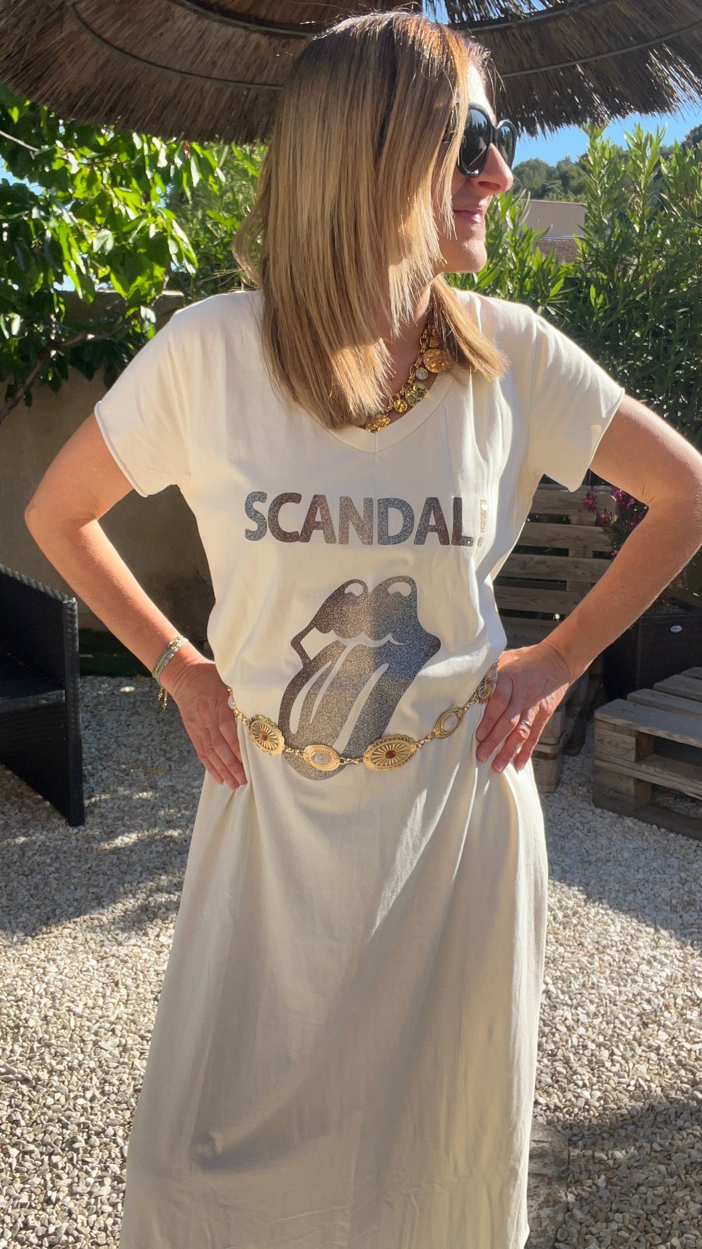 ROBE TEE SHIRT LONGUE BEIGE "SCANDAL"