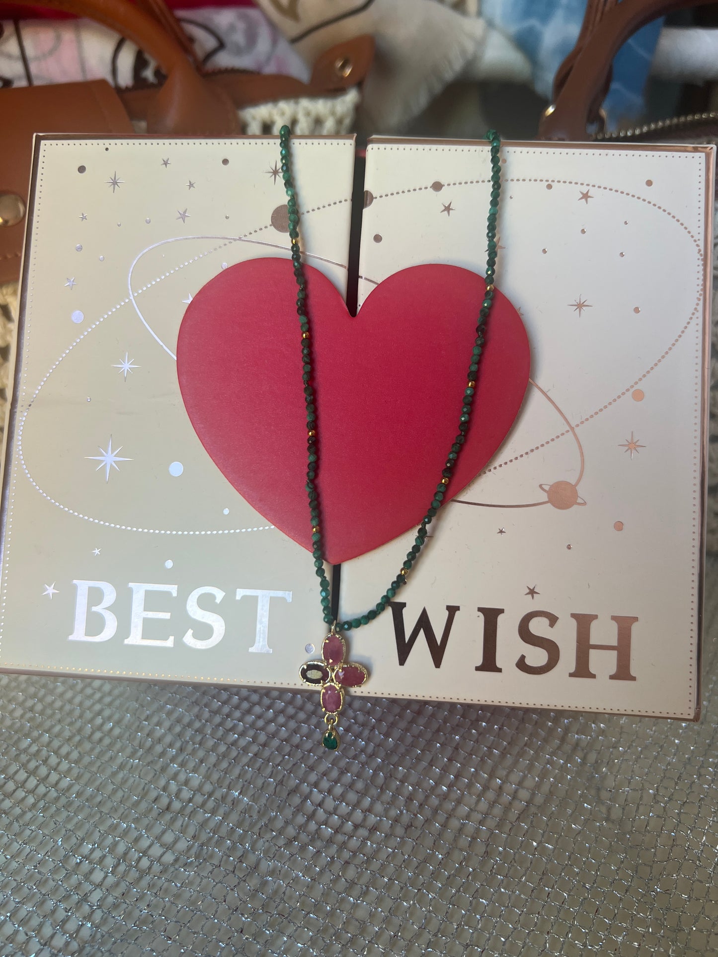 COLLIER VERT & PIERRE PRECIEUSE ROSE "HABAHA"