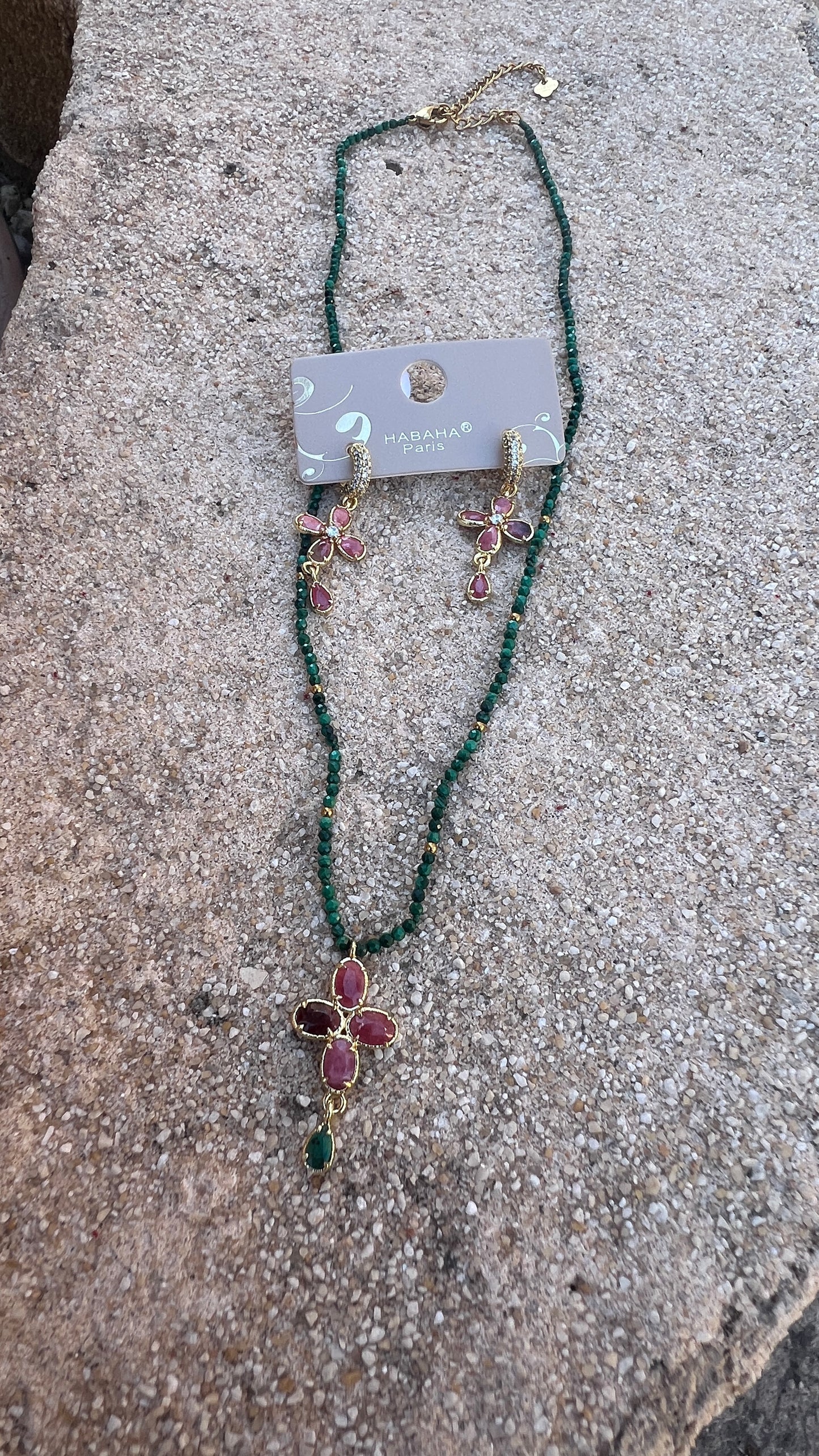 COLLIER VERT & PIERRE PRECIEUSE ROSE "HABAHA"
