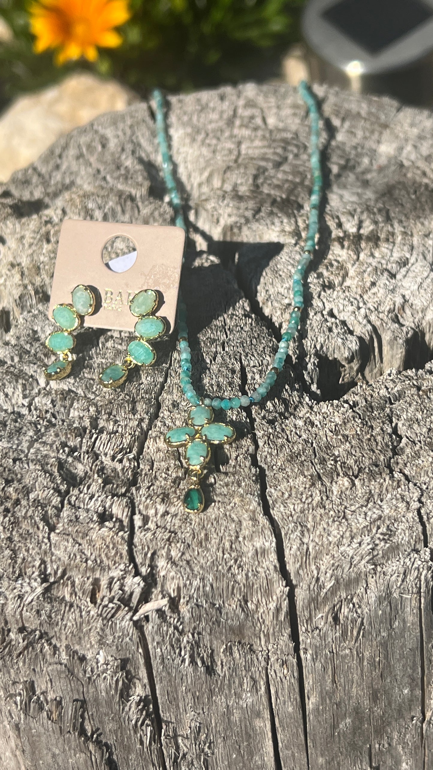 COLLIER BLEU TURQUOISE & PIERRE PRECIEUSE TURQUOISE  "HABAHA"