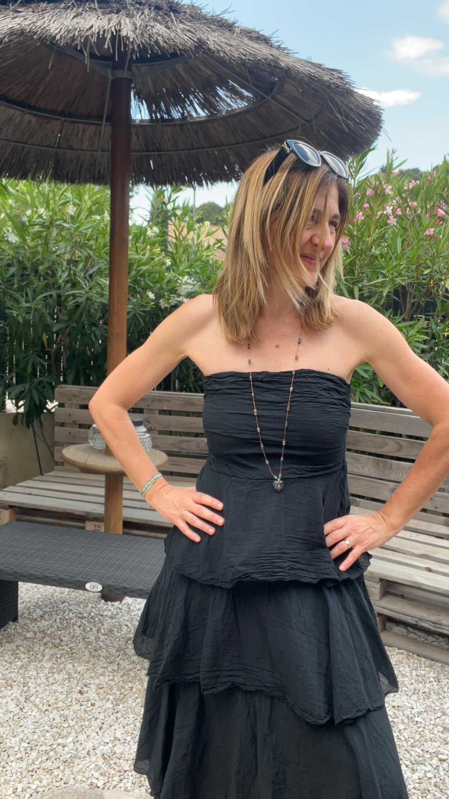 ROBE BUSTIER NOIRE LONGUE A VOLANT