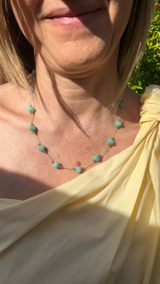 COLLIER BLEU TURQUOISE  "HABAHA"