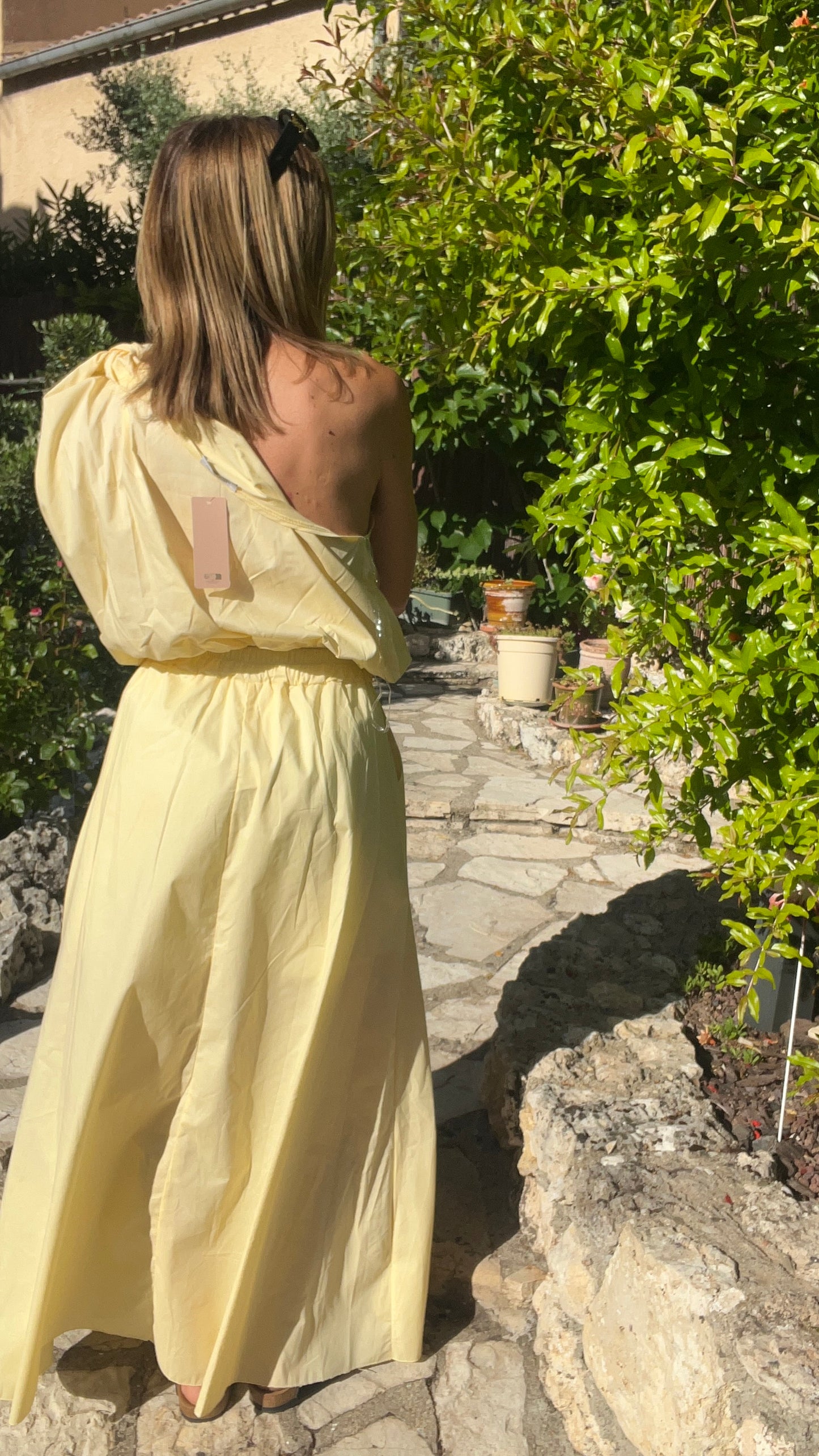 ENSEMBLE  JAUNE JUPE/TOP DOS NU EN POPELINE