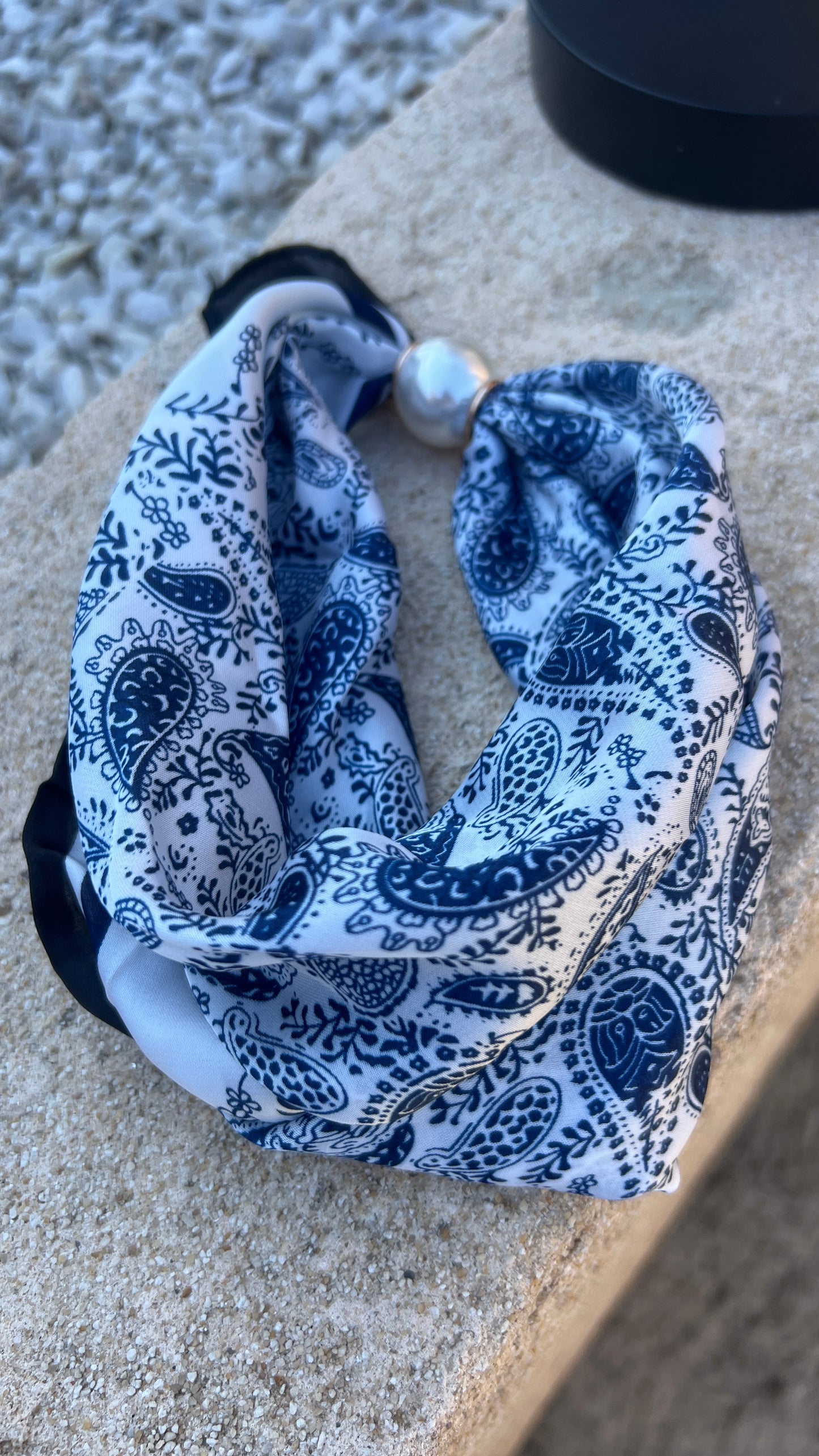 COLLIER FOULARD PERLES "ELEGANCE"