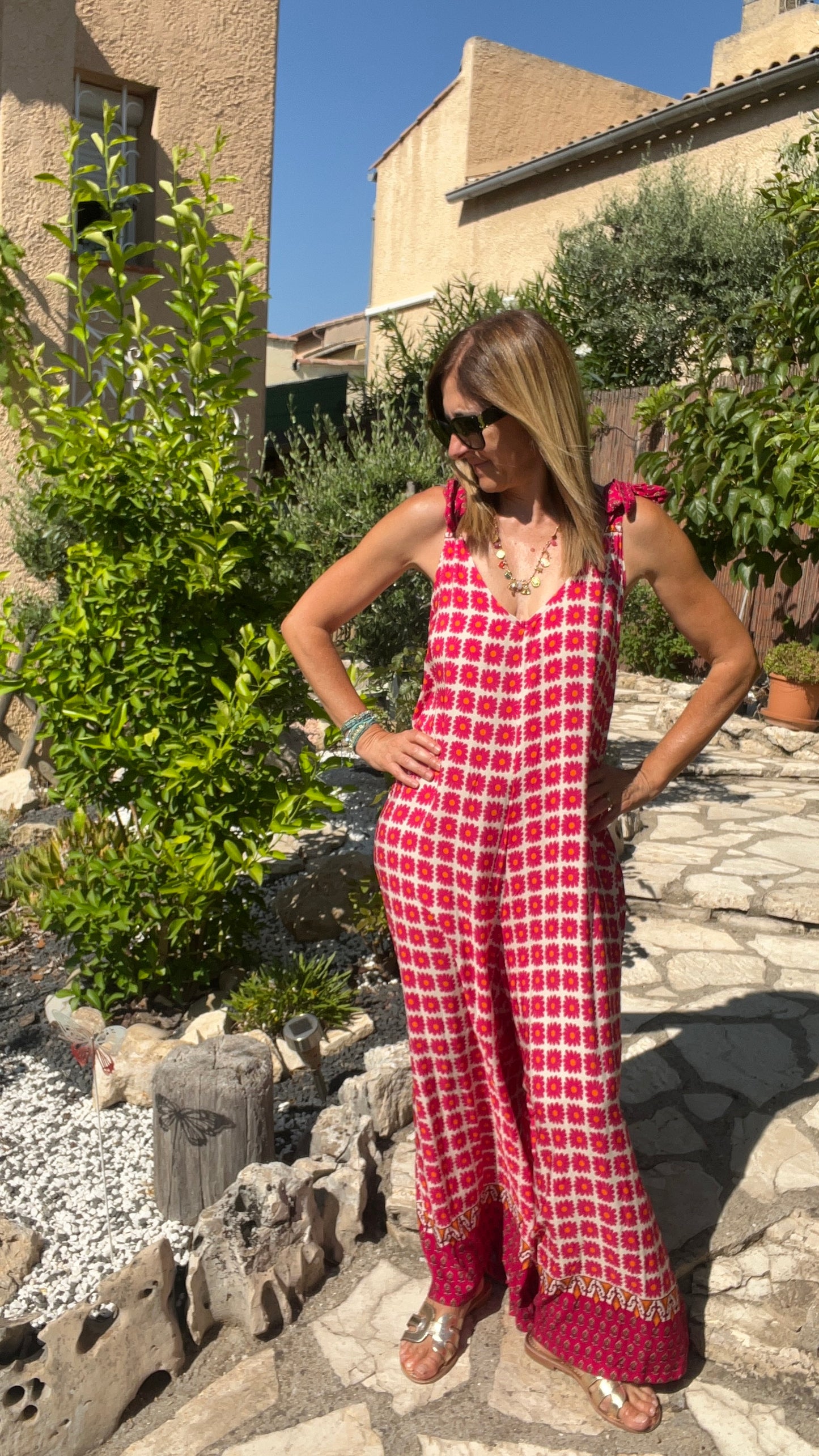 COMBINAISON PANTALON FLUIDE FLEURI BEIGE/ROSE FUCHSIA