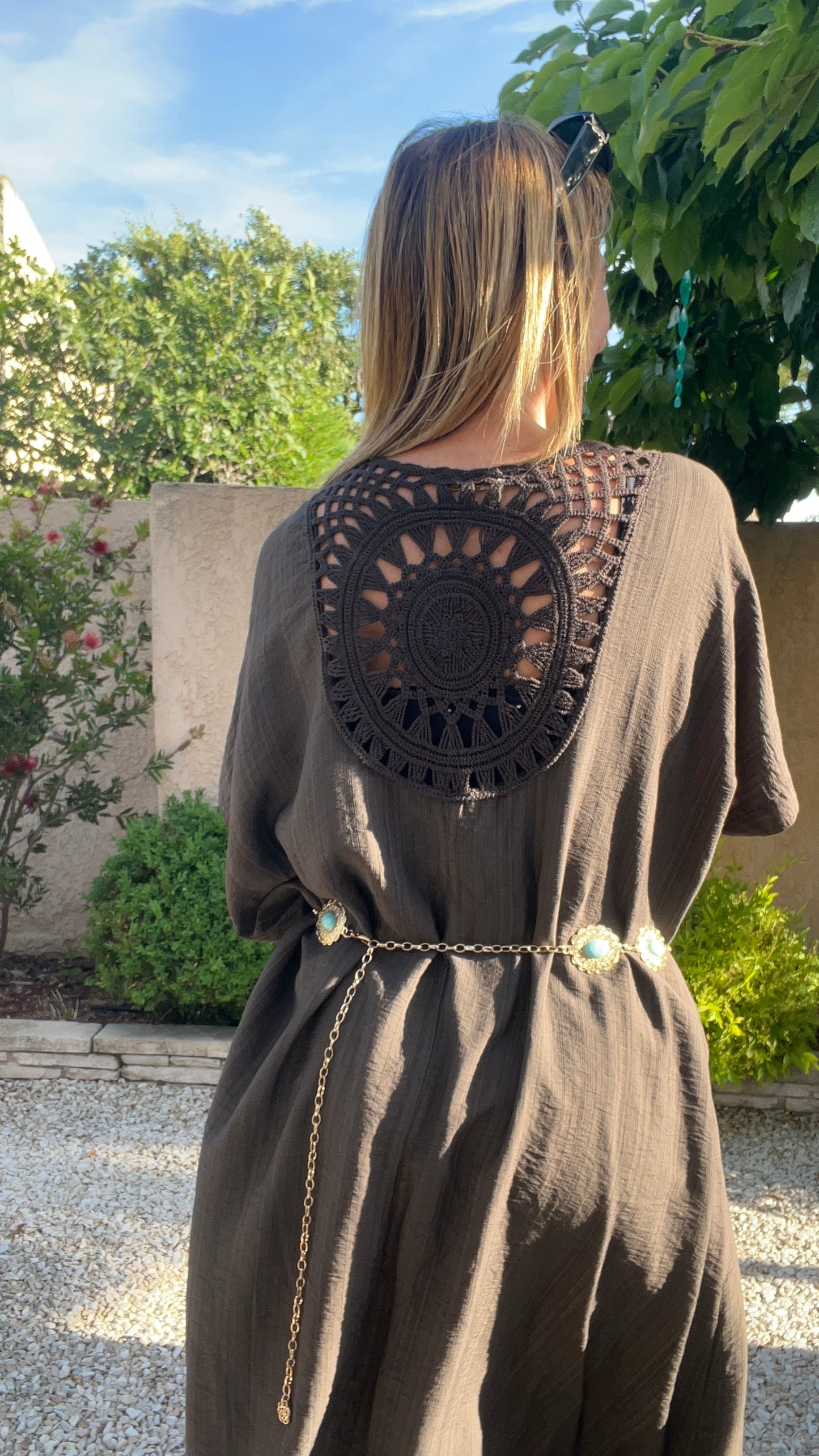 ROBE CHOCOLAT LONGUE DOS BRODE DENTELLE