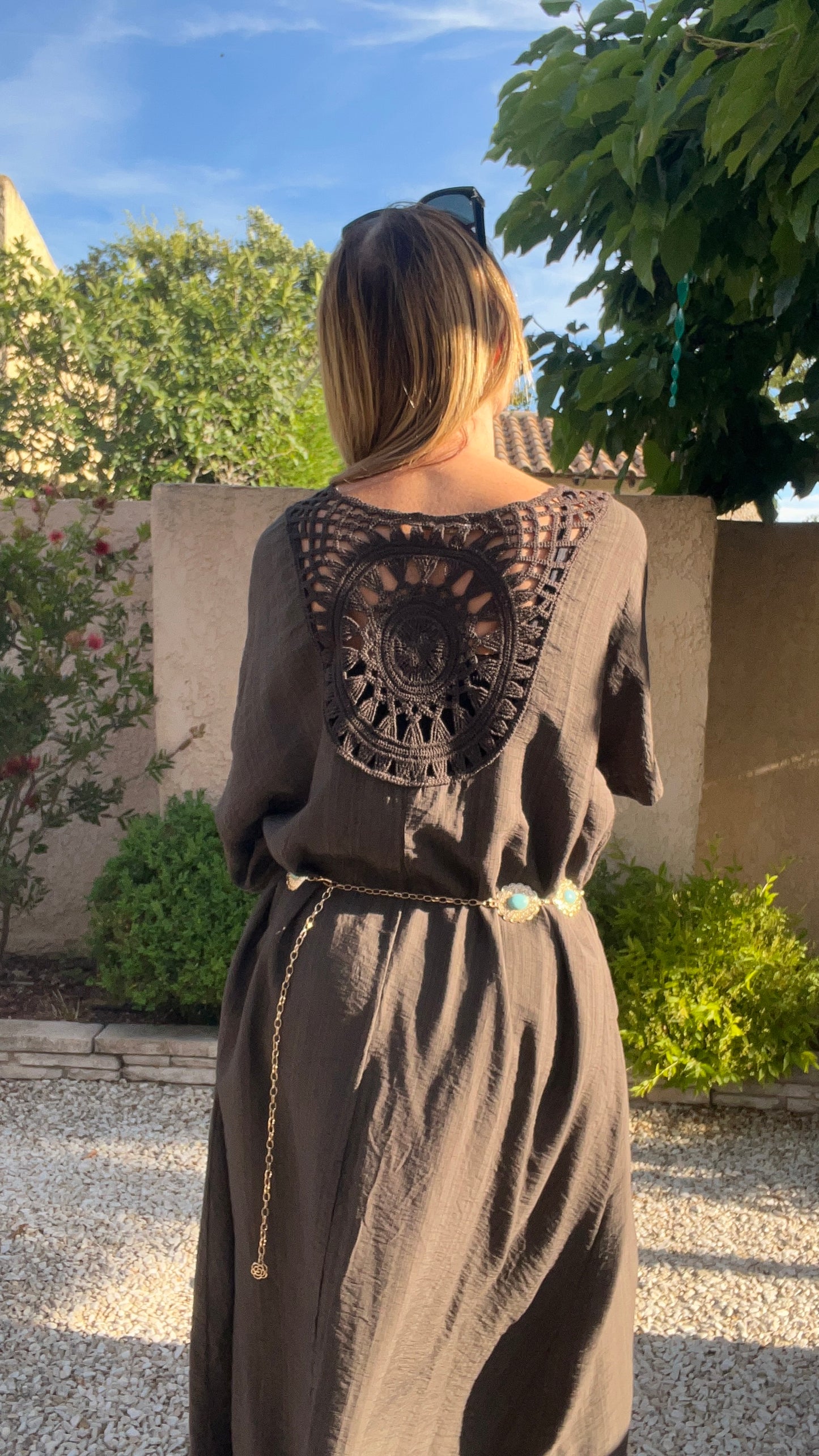 ROBE CHOCOLAT LONGUE DOS BRODE DENTELLE