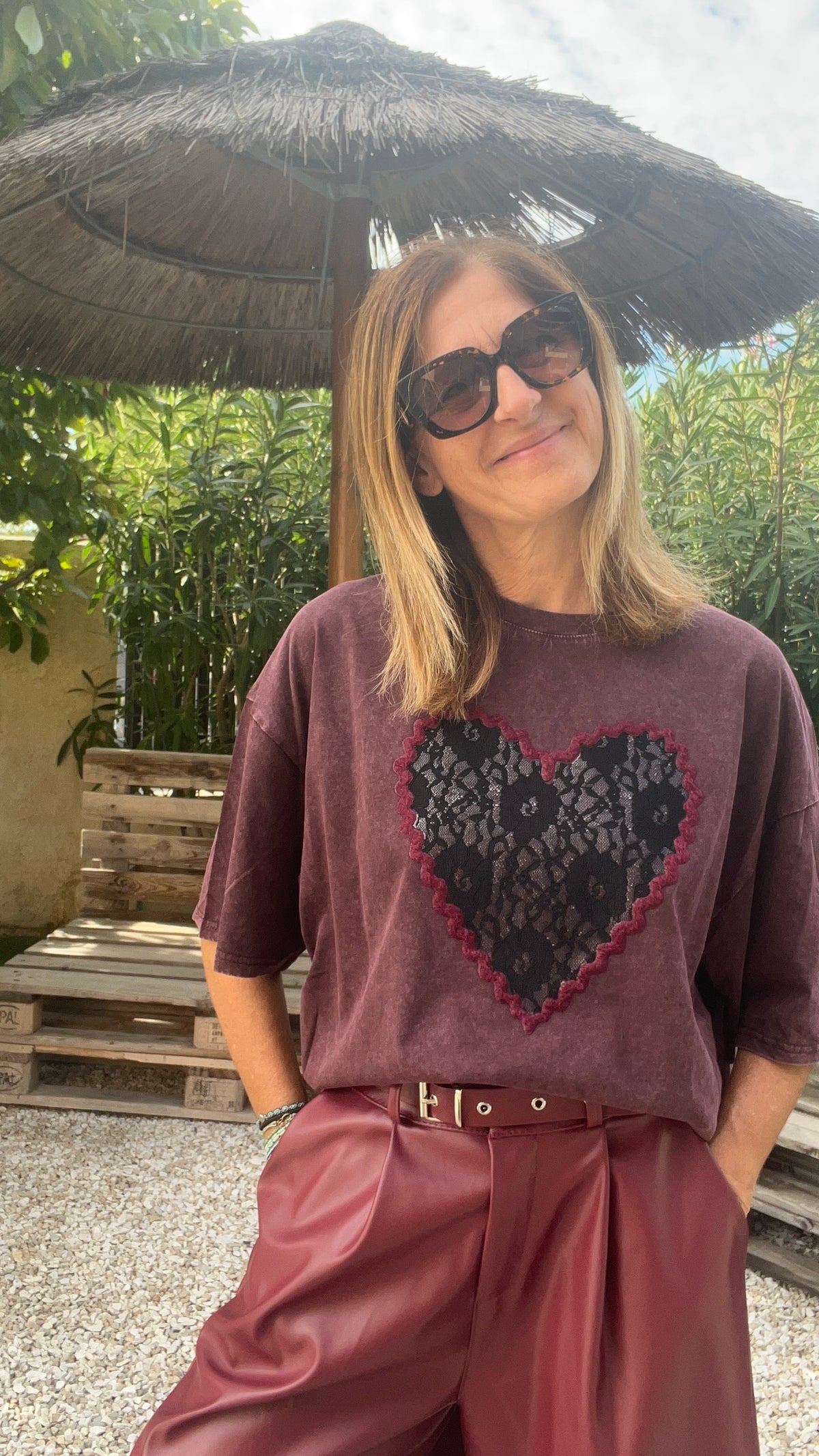 TEE-SHIRT BORDEAUX "COEUR DENTELLE"