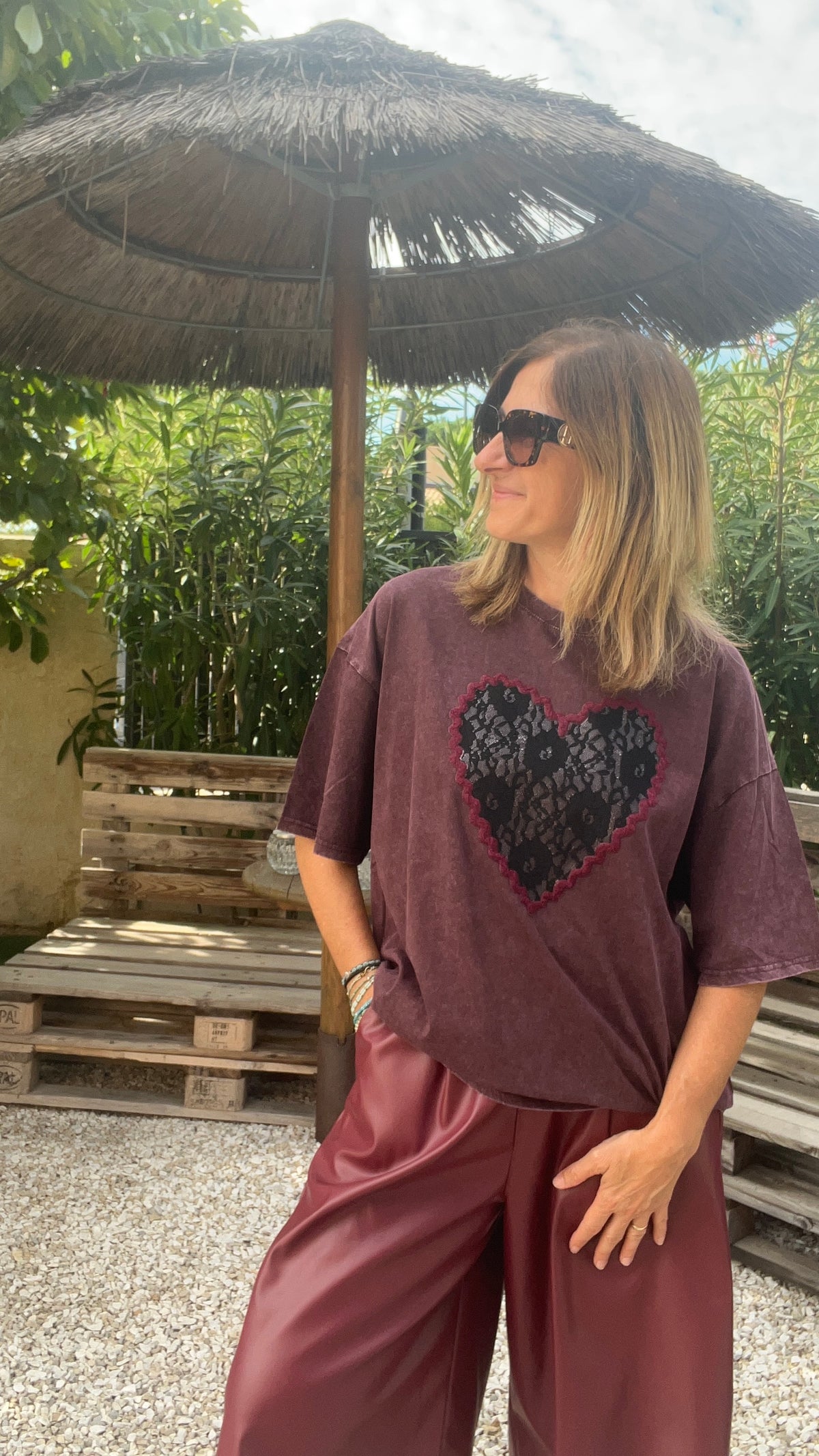 TEE-SHIRT BORDEAUX "COEUR DENTELLE"
