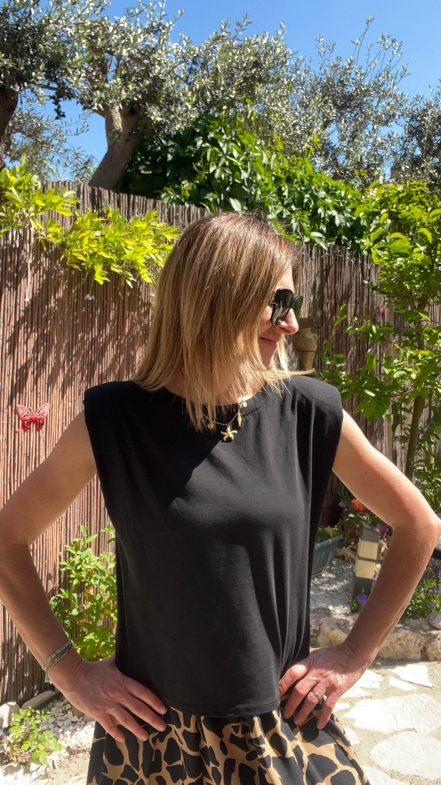 DEBARDEUR EPAULETTES NOIR AILES