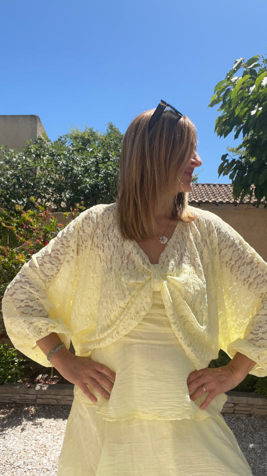 CROP TOP DENTELLE JAUNE MANCHES LONGUES
